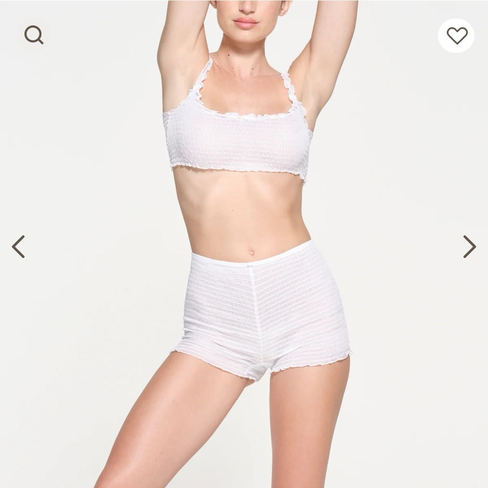 skims romance shorts